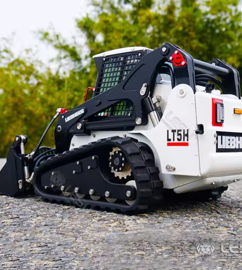 SKID STEER OPERATOR